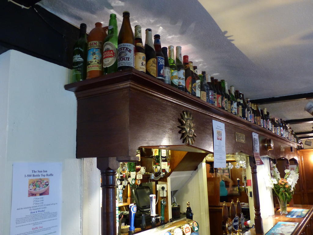 The Sun Inn Englefield Green Eksteriør bilde