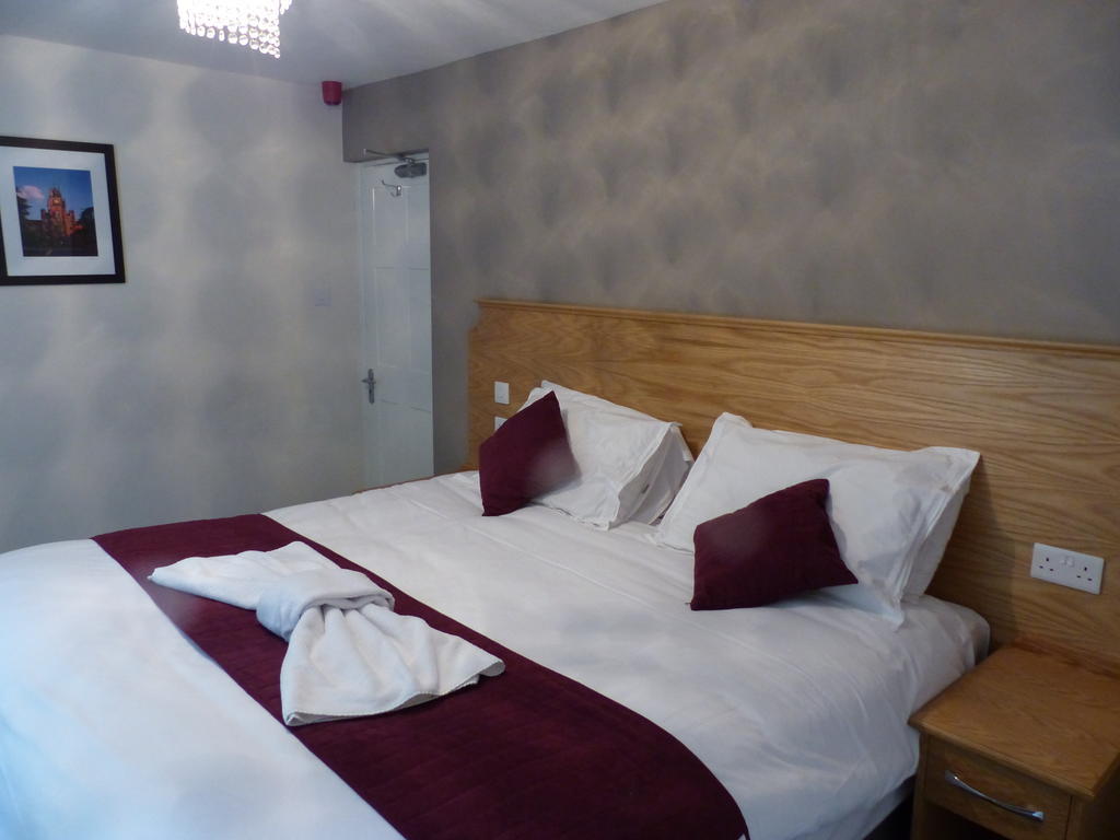The Sun Inn Englefield Green Rom bilde