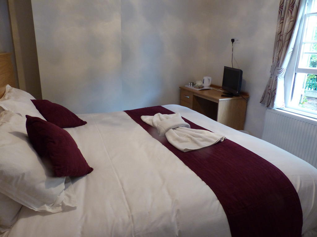 The Sun Inn Englefield Green Rom bilde